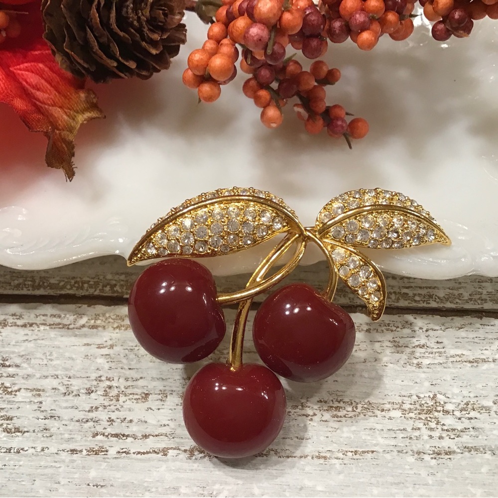 Joan Rivers Brooch